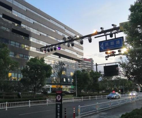 监控摄像头，视频监控